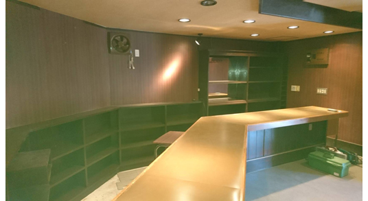 �����H����̗l�q