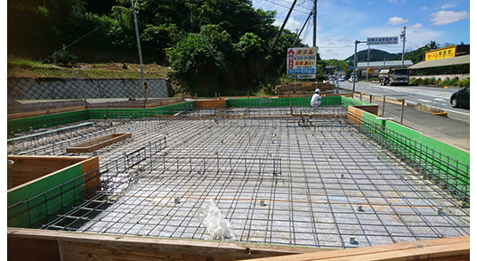 �����H����̗l�q