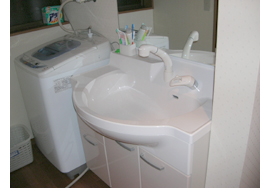 �����H����̗l�q