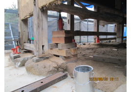 �H���r���̗l�q