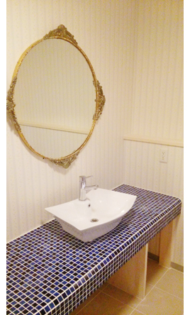 �����H����̗l�q