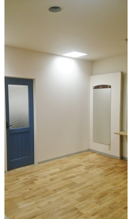 �����H����̗l�q